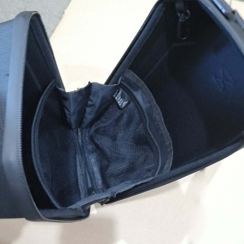 Bolsa almacenamiento frontal mochila para patinete eléctrico.